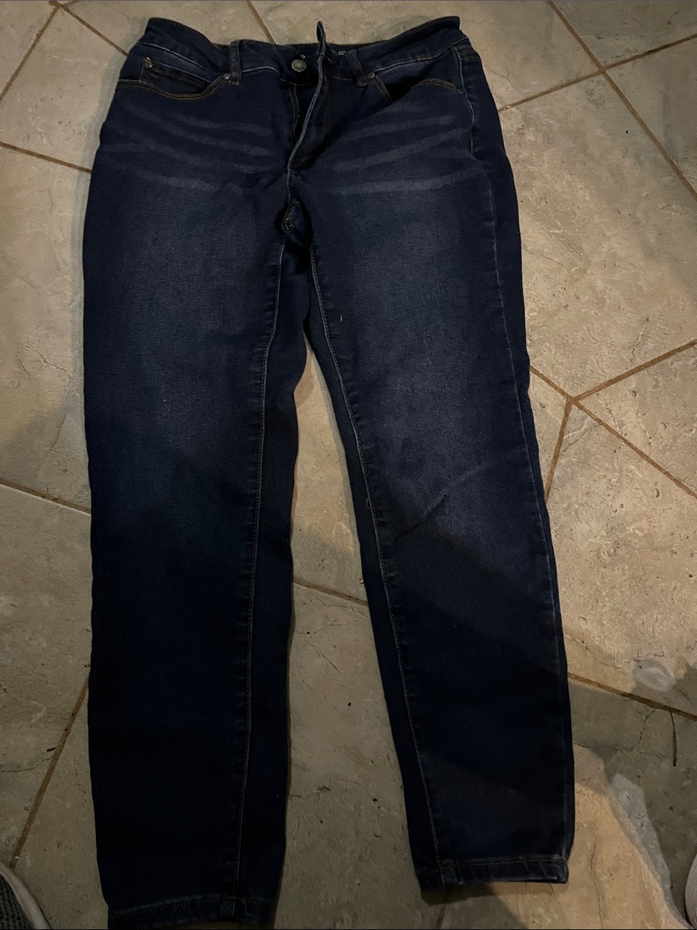 Tahari Women's Skinny Jeans - Dark Blue